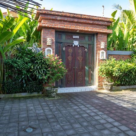 D-Anyar Stay And Surf Canggu Exterior foto